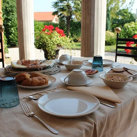 Oda ve Kahvaltı La Casa Di Lucia *